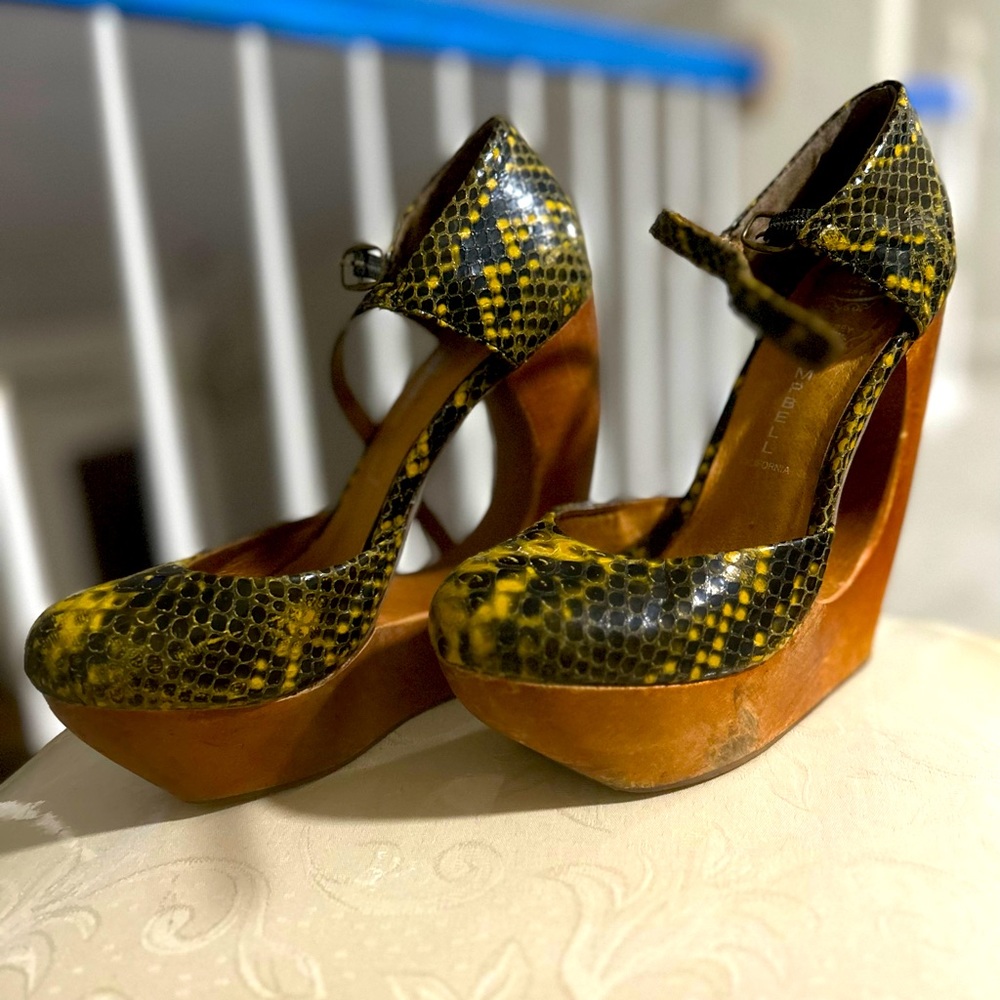 Jeffrey Campbell Shoes